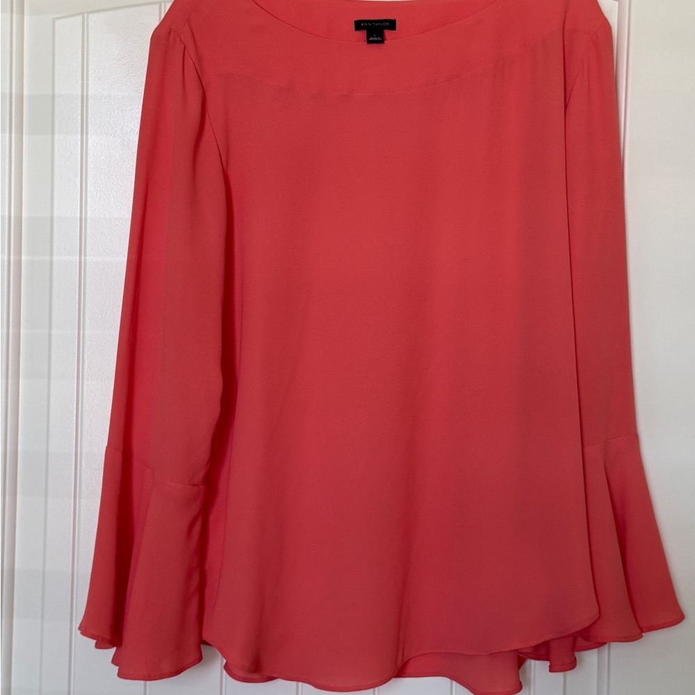 Ann Taylor Coral Bell Sleeve Blouse Relaxed Blouse - Large